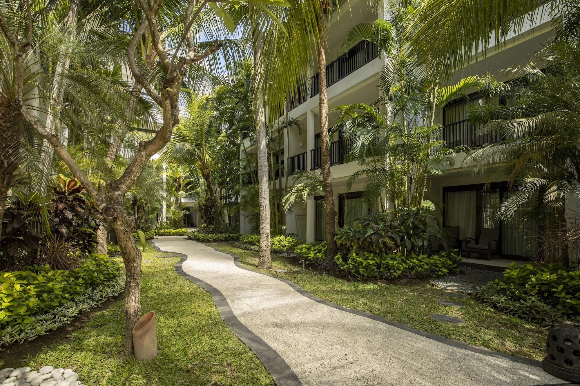 Away Bali Legian Camakila Hotel Exterior photo